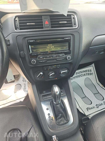 2013 Volkswagen Jetta TDI Sedan – miniatura 10
