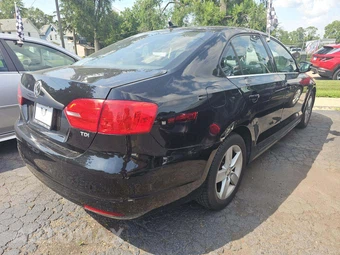 2013 Volkswagen Jetta TDI Sedan – miniatura 3