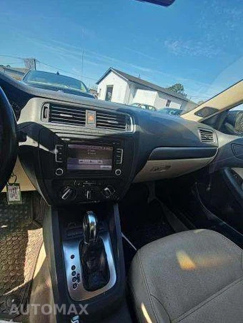 2013 Volkswagen Jetta TDI Sedan – miniatura 10