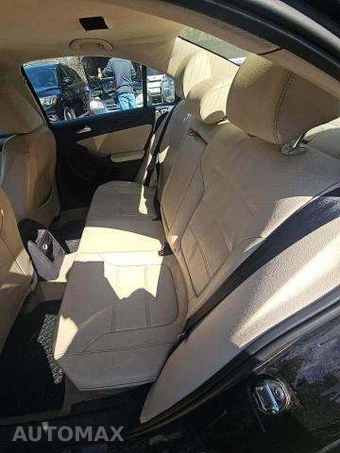 2013 Volkswagen Jetta TDI Sedan – miniatura 13