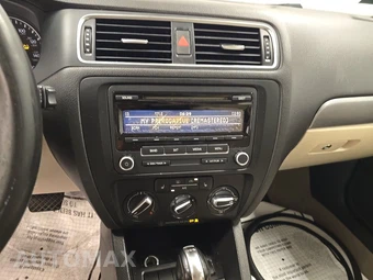 2013 Volkswagen Jetta TDI Sedan – miniatura 11