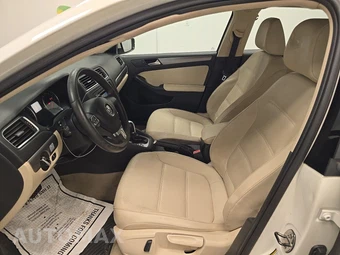 2013 Volkswagen Jetta TDI Sedan – miniatura 7