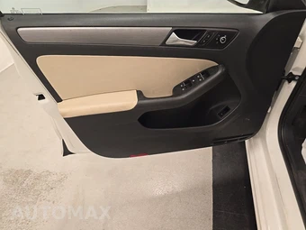 2013 Volkswagen Jetta TDI Sedan – miniatura 9