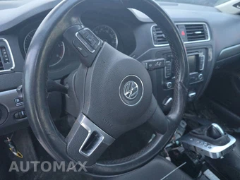 2013 Volkswagen Jetta TDI Sedan w/Premium & Navigation – miniatura 10