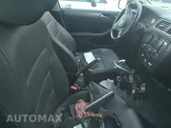 2013 Volkswagen Jetta TDI Sedan w/Premium & Navigation – miniatura 8