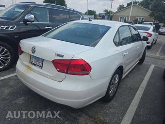 2013 Volkswagen Passat 2.5L S – miniatura 3