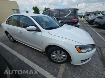 2013 Volkswagen Passat 2.5L S – miniatura 4
