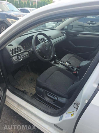 2013 Volkswagen Passat 2.5L S – miniatura 6
