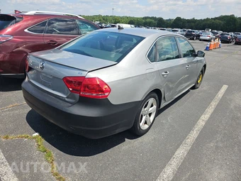 2013 Volkswagen Passat 2.5L SE – miniatura 4