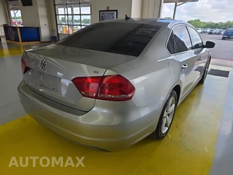 2013 Volkswagen Passat 2.5L SE – miniatura 4