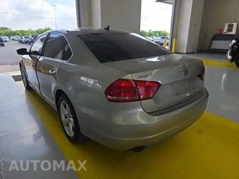 2013 Volkswagen Passat 2.5L SE – miniatura 6