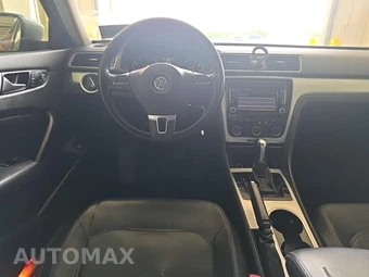 2013 Volkswagen Passat 2.5L SE – miniatura 8