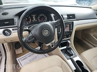 2013 Volkswagen Passat 2.5L SE – miniatura 11