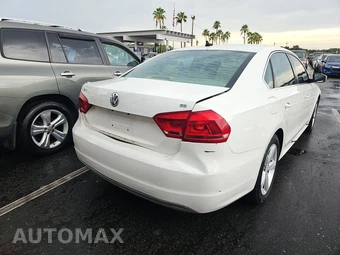 2013 Volkswagen Passat 2.5L SE – miniatura 4