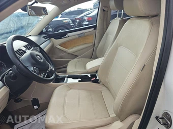2013 Volkswagen Passat 2.5L SE – miniatura 7