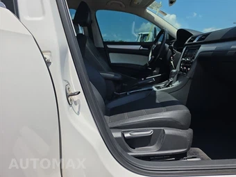 2013 Volkswagen Passat 2.5L SE w/Sunroof & Navigation - miniatura 8