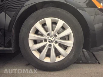 2013 Volkswagen Passat 2.5L Wolfsburg Edition – miniatura 10