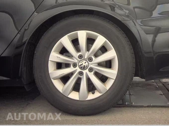 2013 Volkswagen Passat 2.5L Wolfsburg Edition – miniatura 12