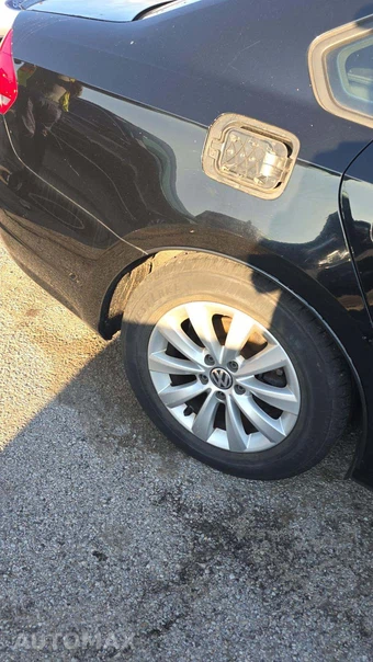 2013 Volkswagen Passat 2.5L Wolfsburg Edition – miniatura 32