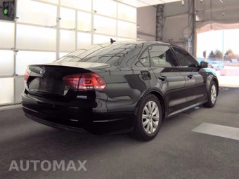 2013 Volkswagen Passat 2.5L Wolfsburg Edition – miniatura 5