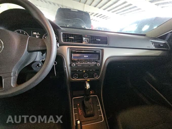 2013 Volkswagen Passat 2.5L Wolfsburg Edition – miniatura 11