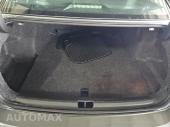 2013 Volkswagen Passat 2.5L Wolfsburg Edition – miniatura 16
