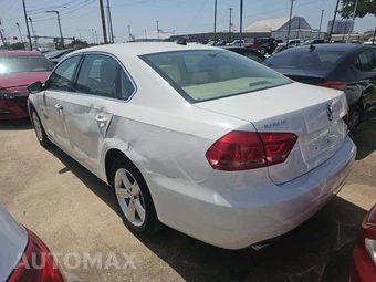 2013 Volkswagen Passat TDI SE w/Sunroof - miniatura 2