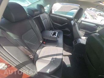 2013 Volkswagen Passat TDI SE w/Sunroof & Navigation - miniatura 16