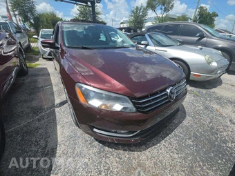 2013 Volkswagen Passat TDI SE w/Sunroof & Navigation - miniatura 4