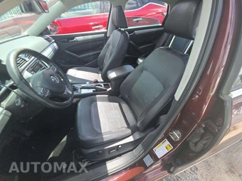 2013 Volkswagen Passat TDI SE w/Sunroof & Navigation - miniatura 6