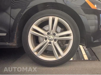 2013 Volkswagen Passat TDI SEL Premium – miniatura 10