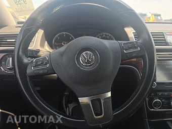 2013 Volkswagen Passat TDI SEL Premium – miniatura 16
