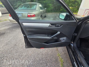 2013 Volkswagen Passat V6 SE w/Sunroof & Navigation - miniatura 5
