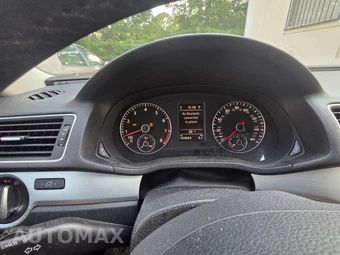 2013 Volkswagen Passat V6 SE w/Sunroof & Navigation - miniatura 7