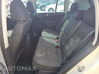 2013 Volkswagen Tiguan S w/Sunroof – miniatura 10