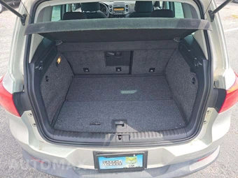 2013 Volkswagen Tiguan S w/Sunroof – miniatura 11