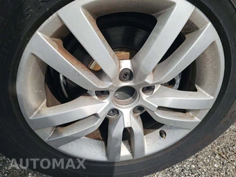 2013 Volkswagen Tiguan S w/Sunroof – miniatura 25