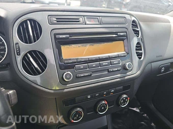 2013 Volkswagen Tiguan S w/Sunroof – miniatura 7
