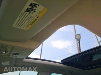 2013 Volkswagen Tiguan S w/Sunroof – miniatura 8