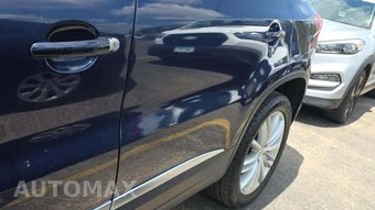 2013 Volkswagen Tiguan S w/Sunroof - miniatura 33