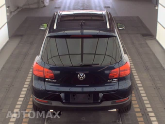 2013 Volkswagen Tiguan S w/Sunroof - miniatura 5