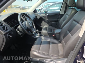 2013 Volkswagen Tiguan S w/Sunroof - miniatura 7