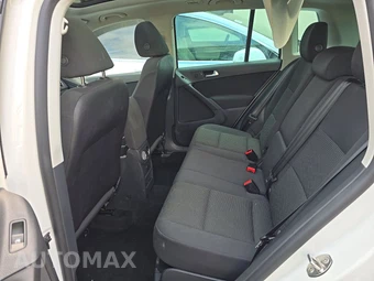 2013 Volkswagen Tiguan S w/Sunroof - miniatura 13