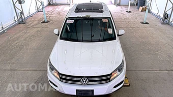 2013 Volkswagen Tiguan S w/Sunroof - miniatura 2