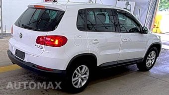 2013 Volkswagen Tiguan S w/Sunroof - miniatura 4