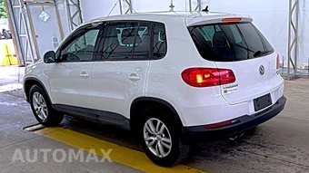2013 Volkswagen Tiguan S w/Sunroof - miniatura 6