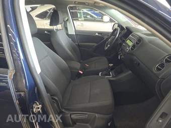 2013 Volkswagen Tiguan S – miniatura 8