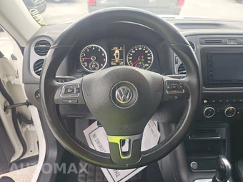 2013 Volkswagen Tiguan S – miniatura 10