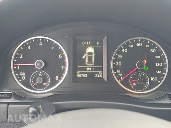 2013 Volkswagen Tiguan S – miniatura 12