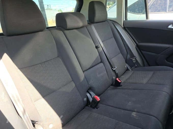 2013 Volkswagen Tiguan S – miniatura 16